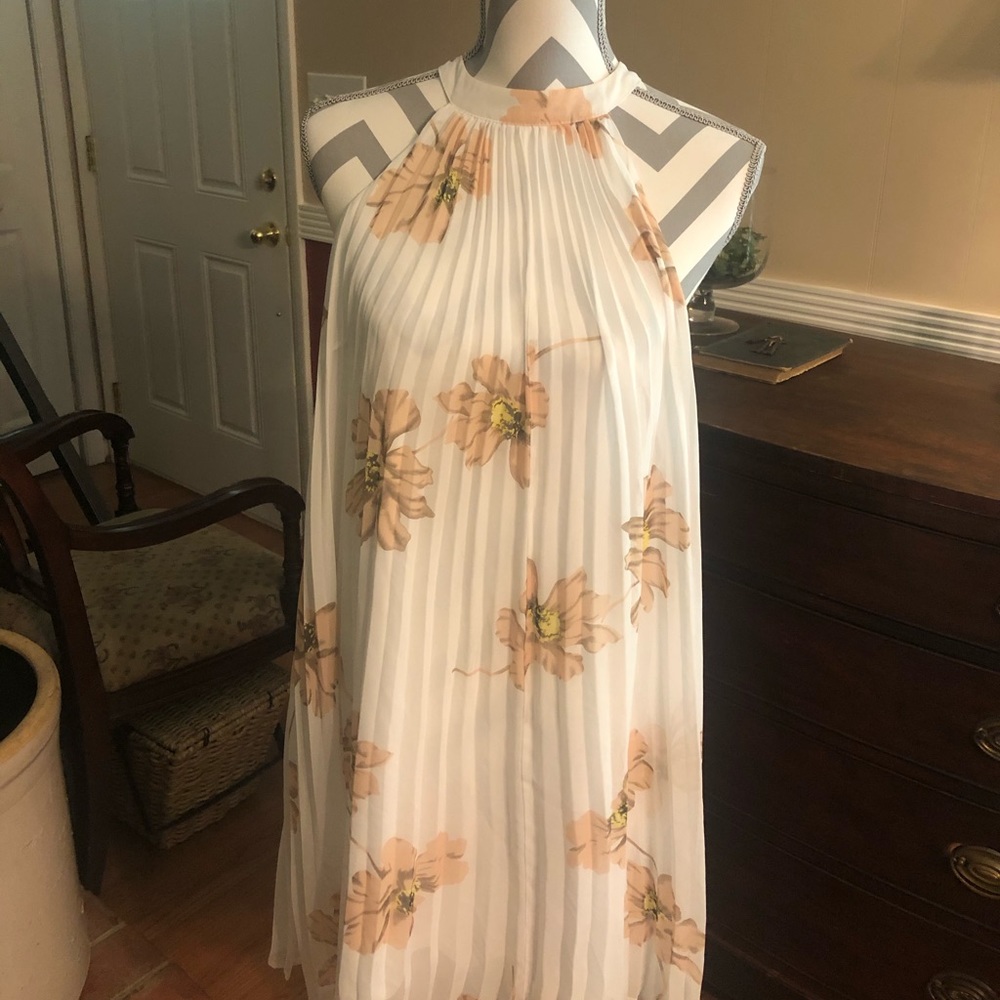 Entro Dress